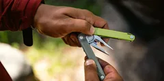 Мультитул Leatherman Bond Stainless Steel — 10